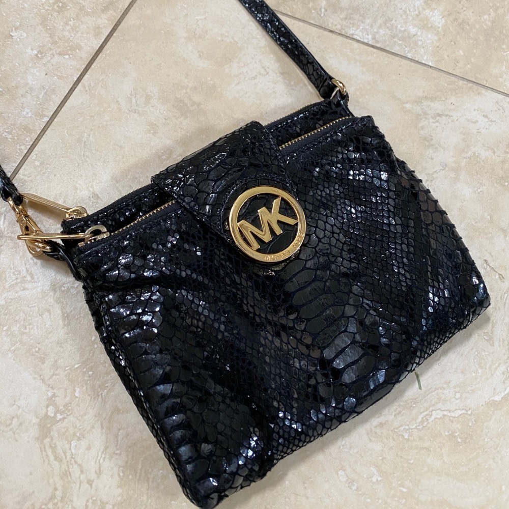 NWOT Black Michael Kors Side Bag